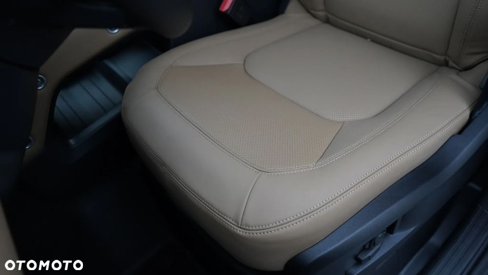 Land Rover Defender 3.0 D350 mHEV X-Dynamic HSE - 13