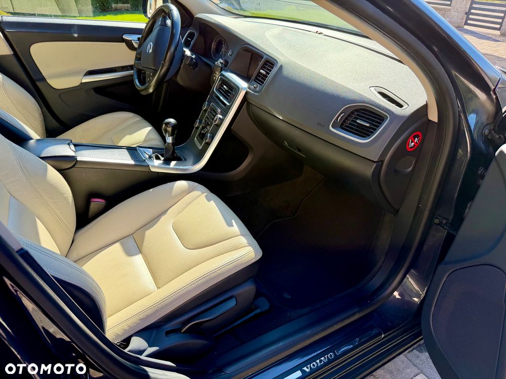 Volvo S60 2.0T Momentum - 15