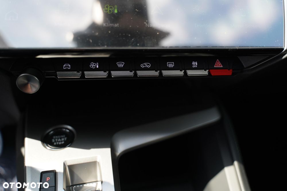 Peugeot 308 1.2 mHEV GT S&S e-DCS6 - 17