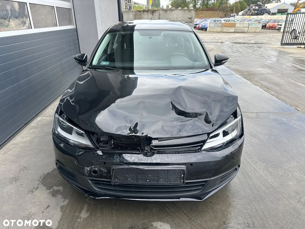 Volkswagen Jetta 1.2 TSI Trendline - 3