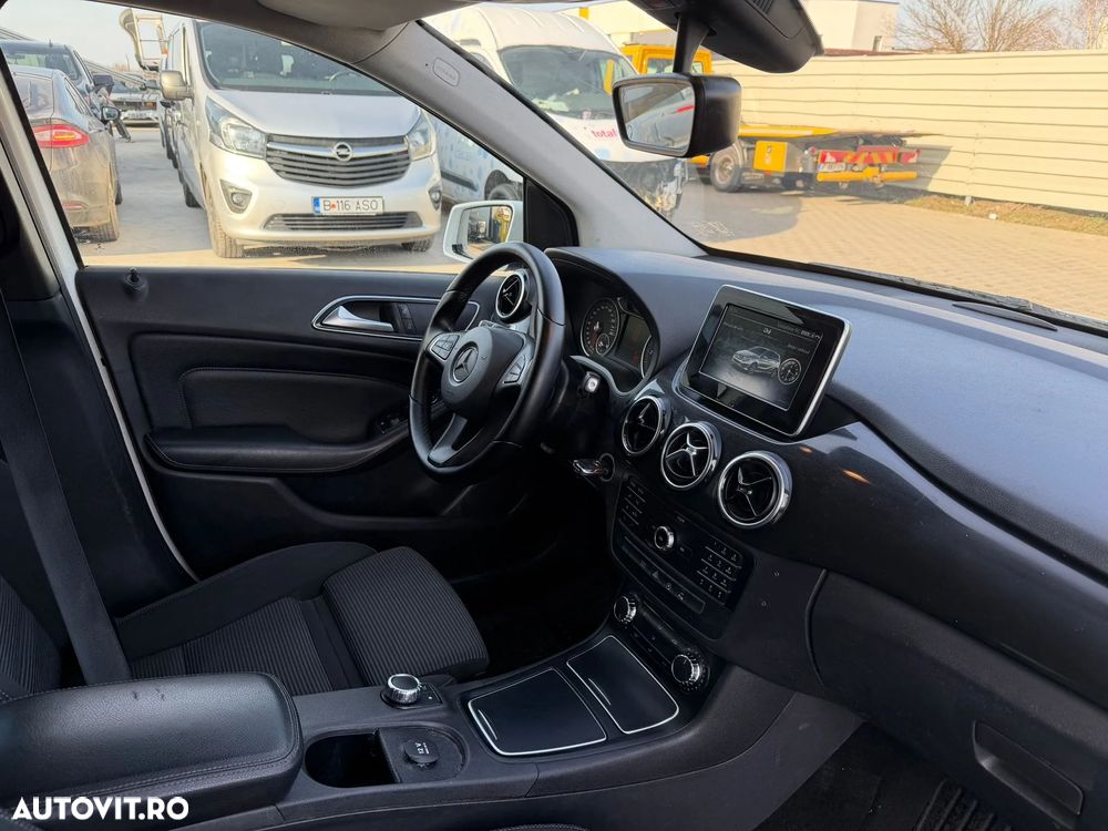 Mercedes-Benz B 220 CDI BlueEfficiency Aut. - 33