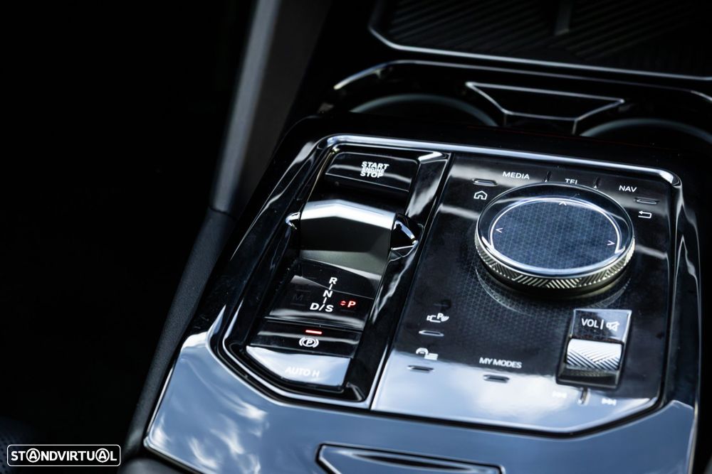 BMW 520 d Pack Desportivo M - 24