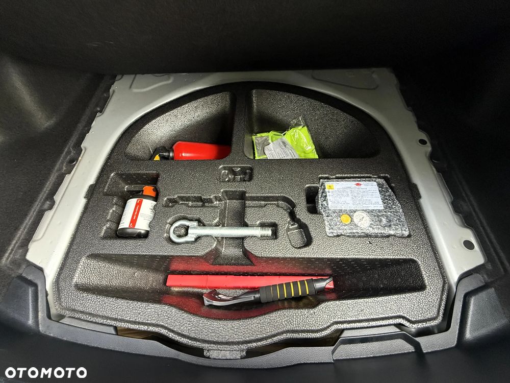 Toyota Corolla 1.8 Hybrid GPF Comfort - 23
