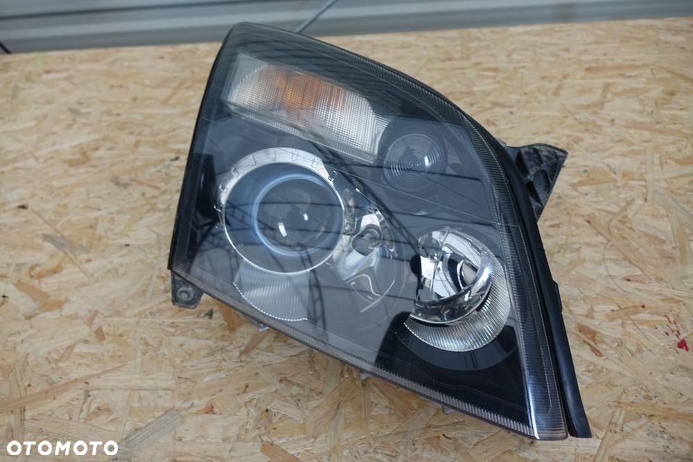 REFLEKTOR PRAWY BIXENON EUROPA OPEL VECTRA C  159872-00 - 2