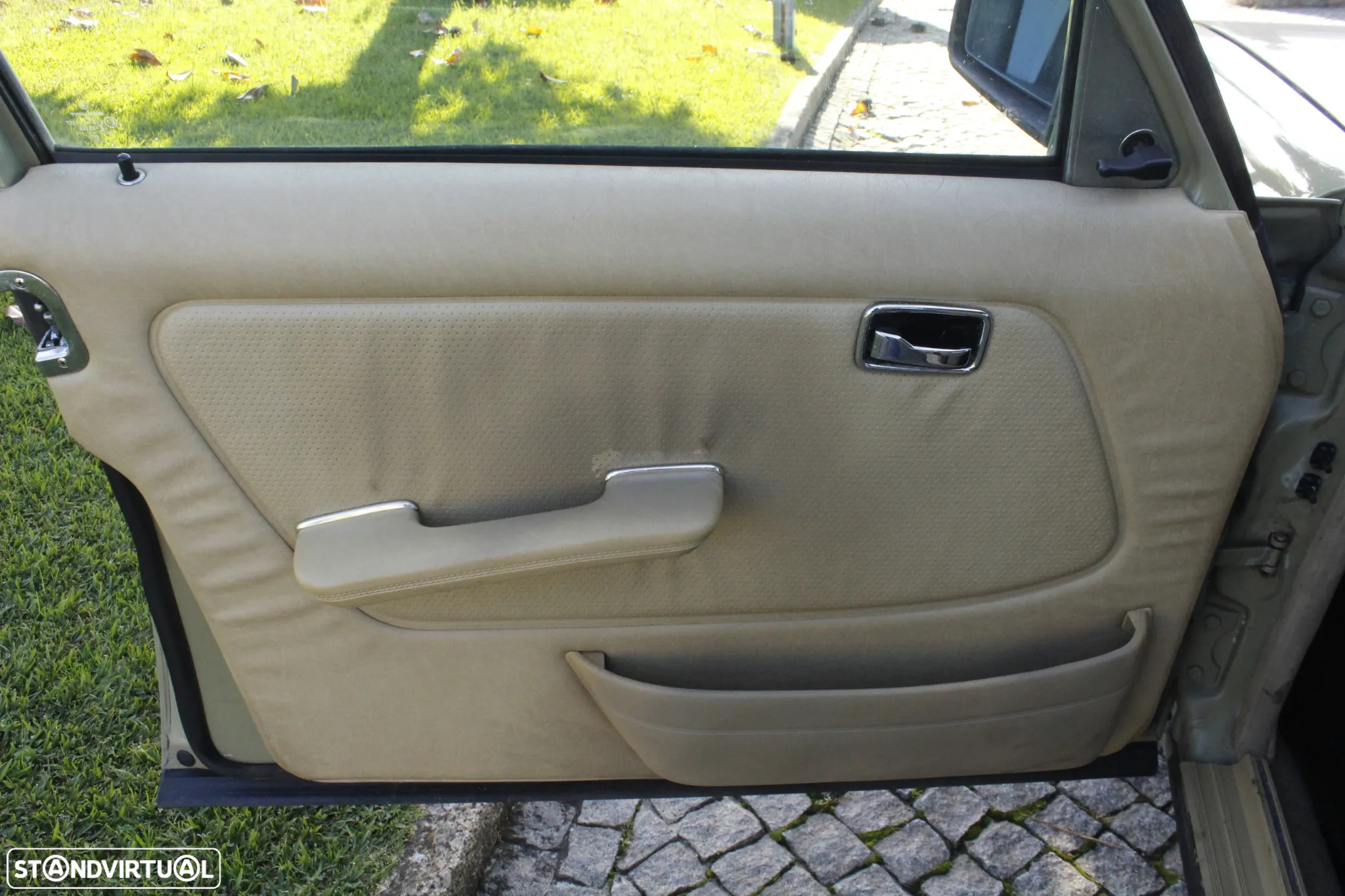 Mercedes-Benz 300 D - 8