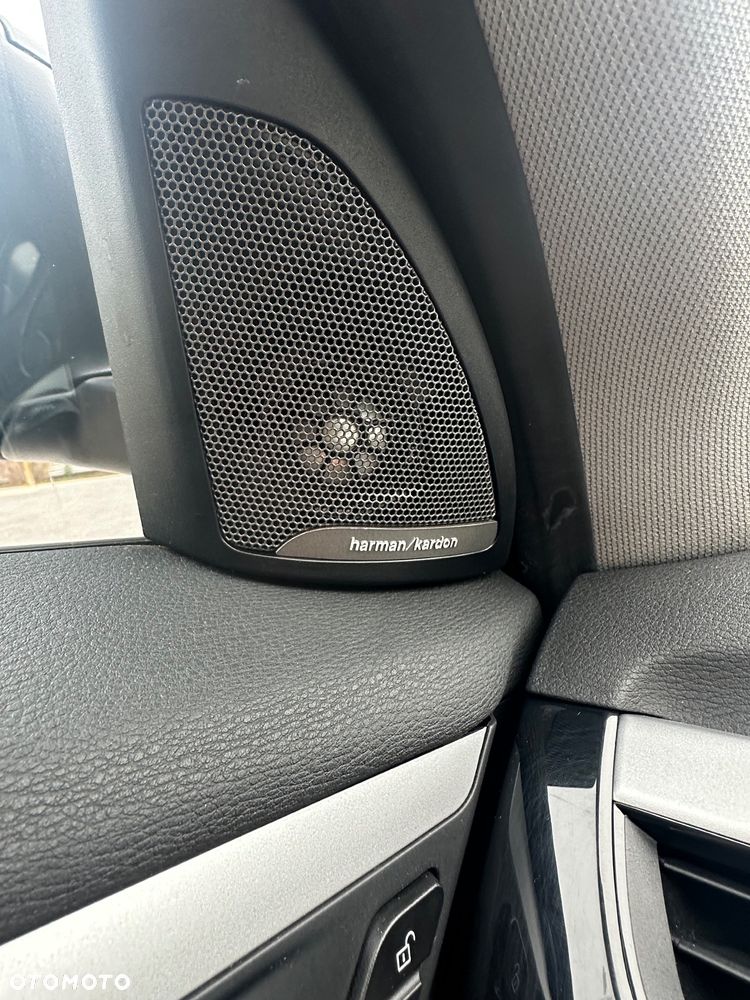 BMW X1 sDrive20d xLine - 10