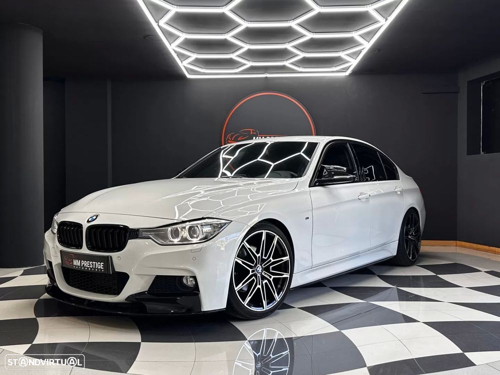 BMW 320 d Pack M - 12