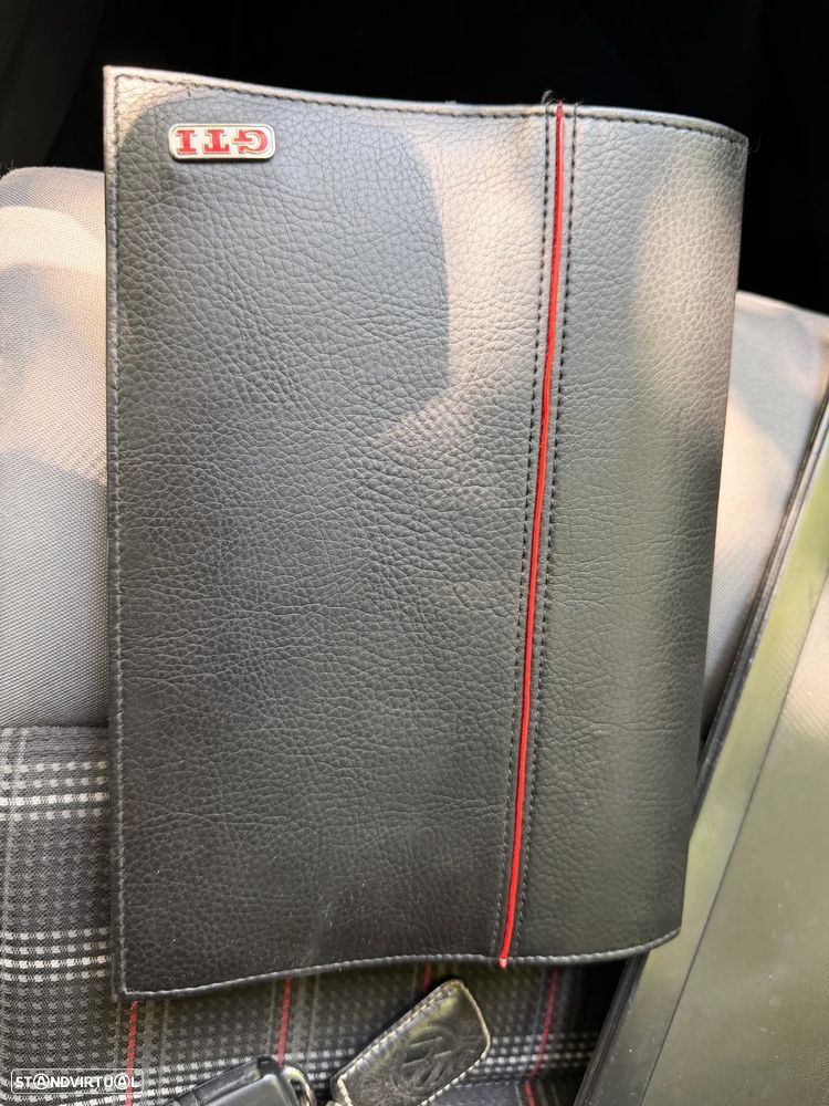 VW Golf 2.0 GTi Edition 30 - 24