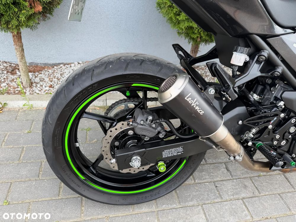 Kawasaki Ninja 400 - 24