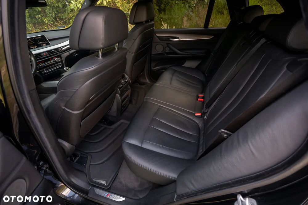 BMW X5 xDrive40d - 27
