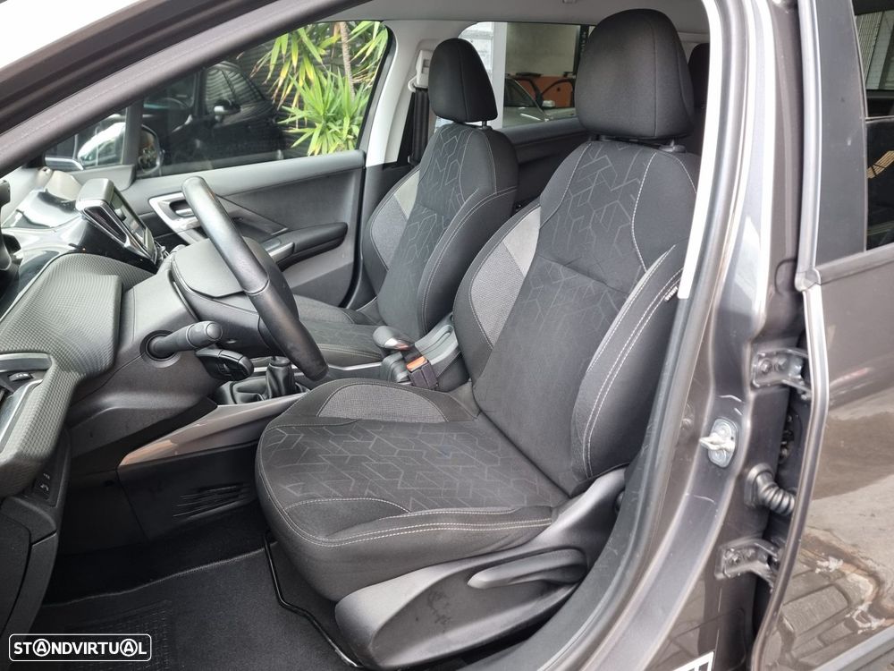 Peugeot 2008 1.6 BlueHDi Style - 3