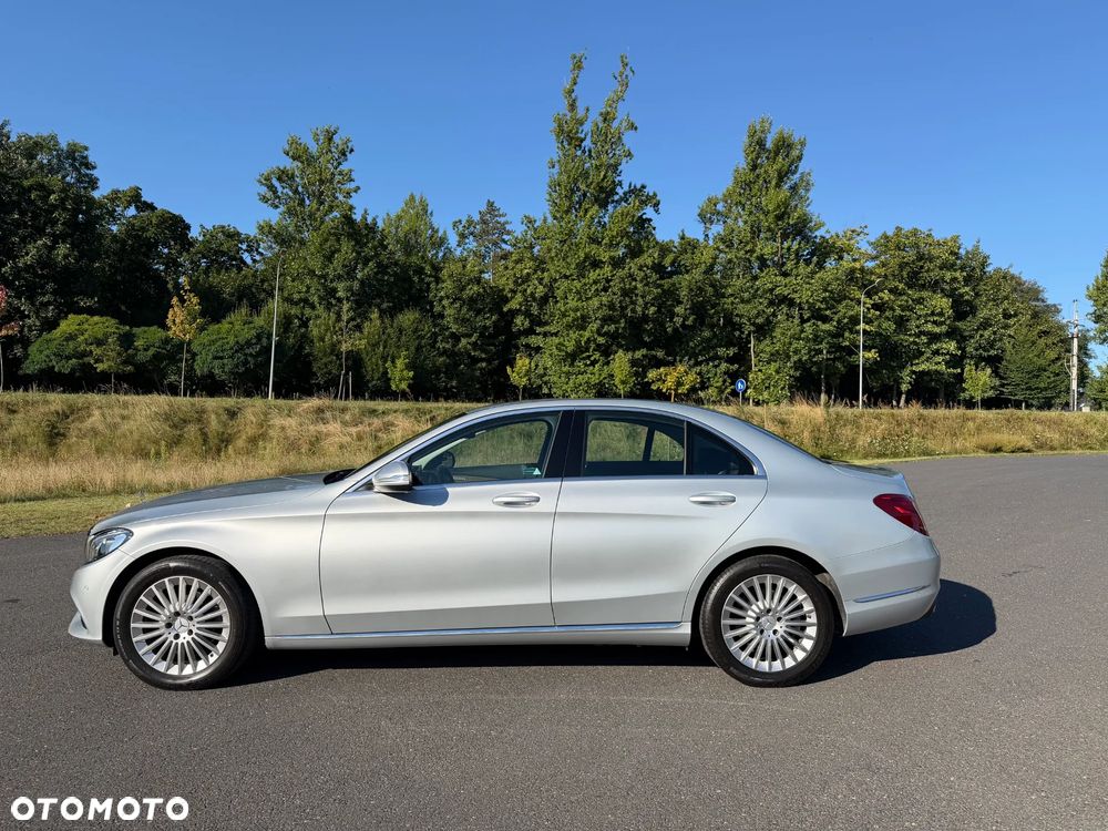 Mercedes-Benz Klasa C 180 7G-TRONIC - 25