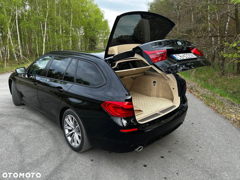 BMW Seria 5 520d xDrive - 6