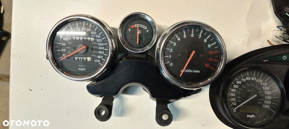 SUZUKI BANDIT 600 SV Licznik Zegary  Półka Stacyjka kluczyk - 16