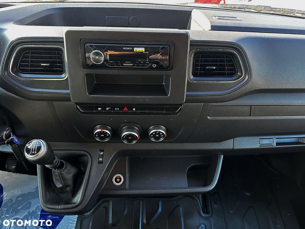 Renault MASTER PLANDEKA 9 PALET WEBASTO TEMPOMAT LEDY PNEUMATYKA KLIMATYZACJA  165KM - 34