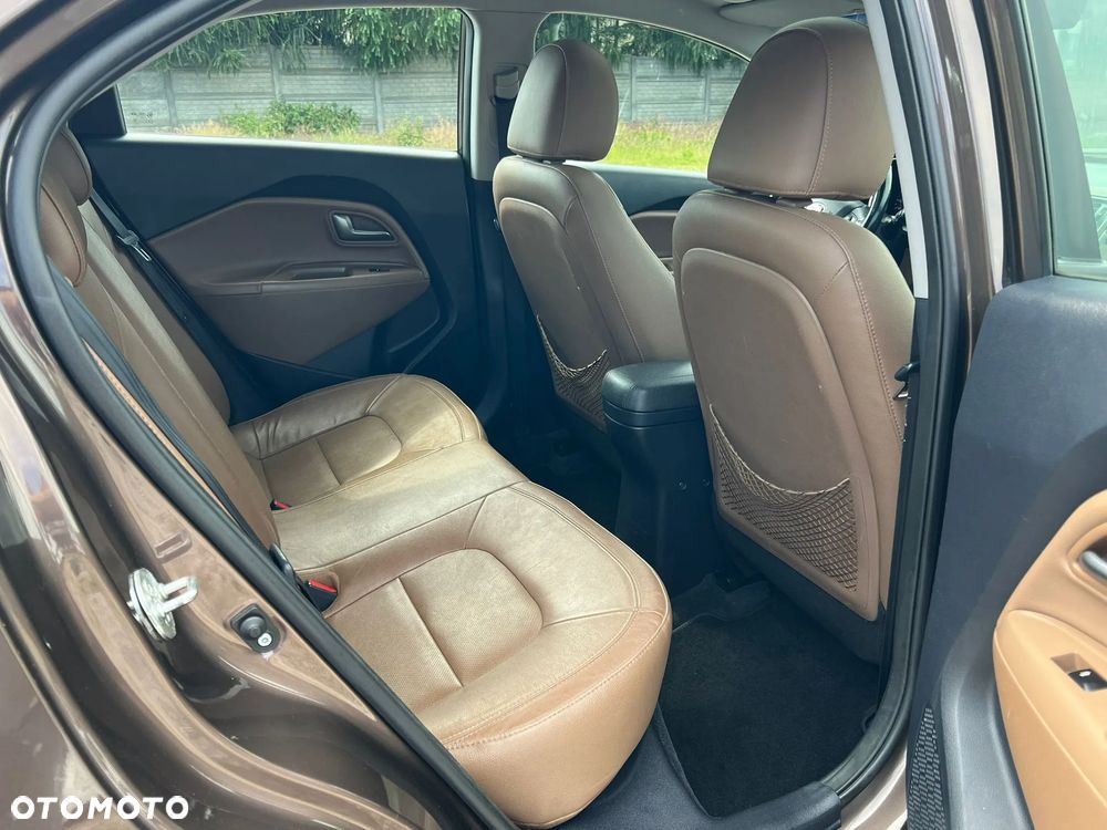 Kia Rio 1.4 CRDI Platinum Edition - 18