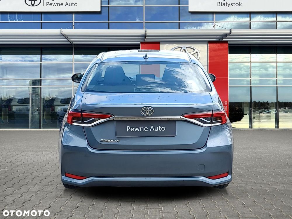 Toyota Corolla - 4