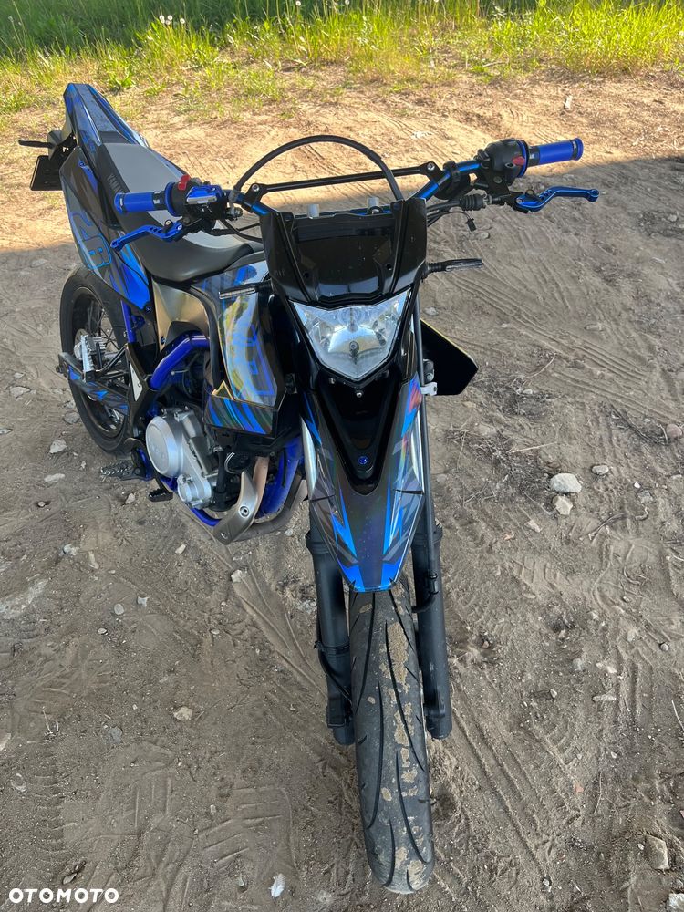 Yamaha WR - 8