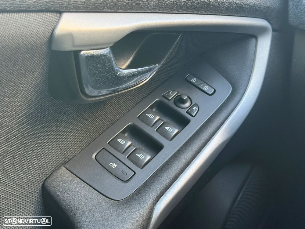 Volvo V40 1.6 D2 Summum - 15