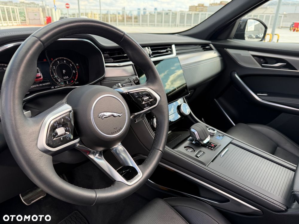 Jaguar F-Pace - 2