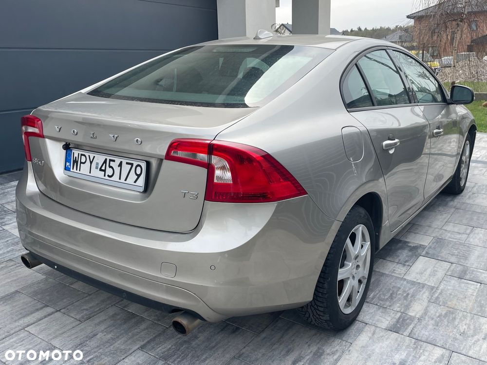 Volvo S60 T3 Drive-E Kinetic - 4