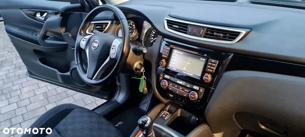 Nissan Qashqai 1.6 DIG-T Tekna - 30