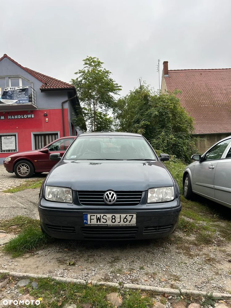 Volkswagen Bora - 1