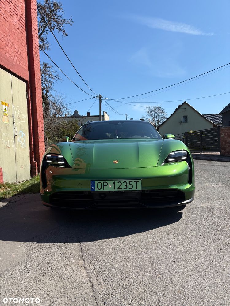 Porsche Taycan - 1