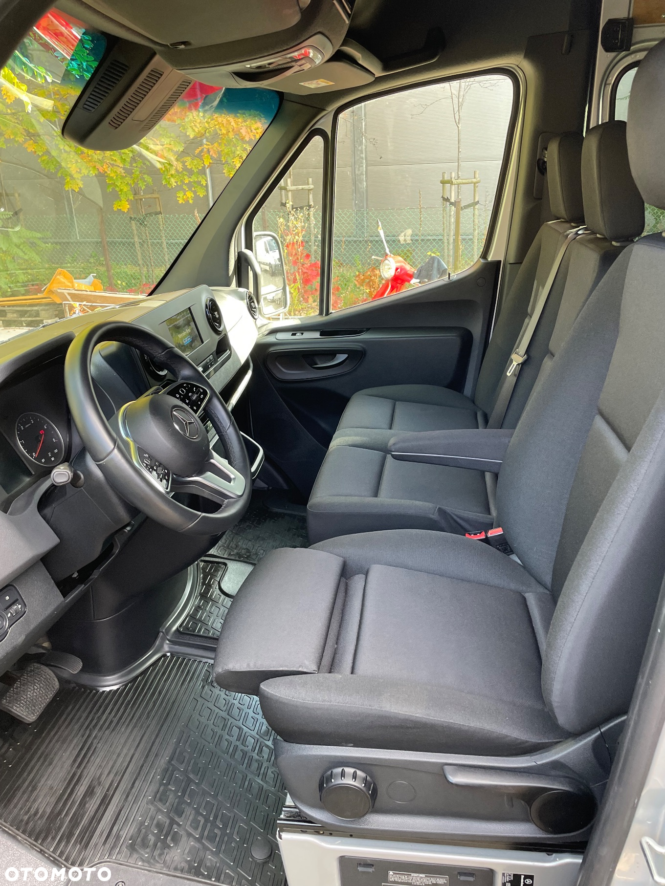 Mercedes-Benz Sprinter - 7