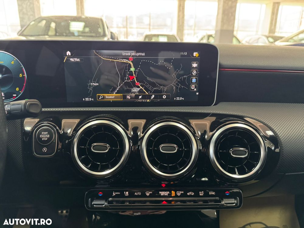 Mercedes-Benz A 180 d Sedan 7G-DCT AMG Line - 29