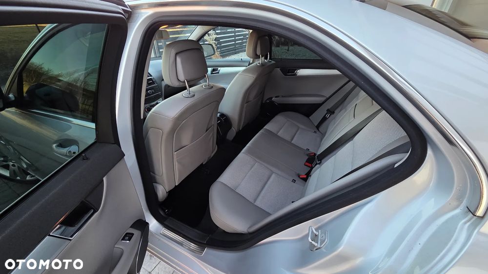 Mercedes-Benz Klasa C - 7