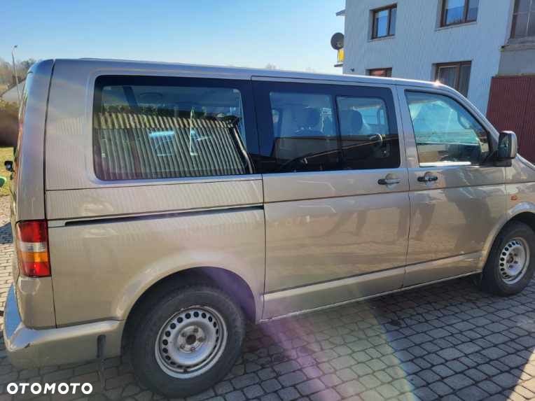 Volkswagen Transporter - 2