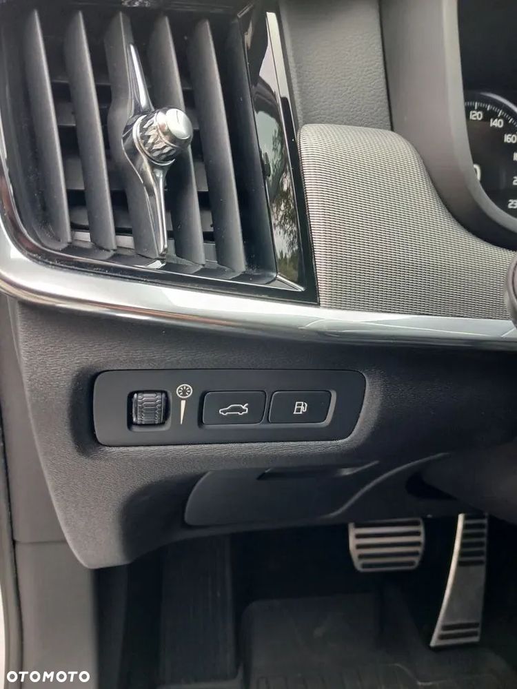 Volvo S90 - 24