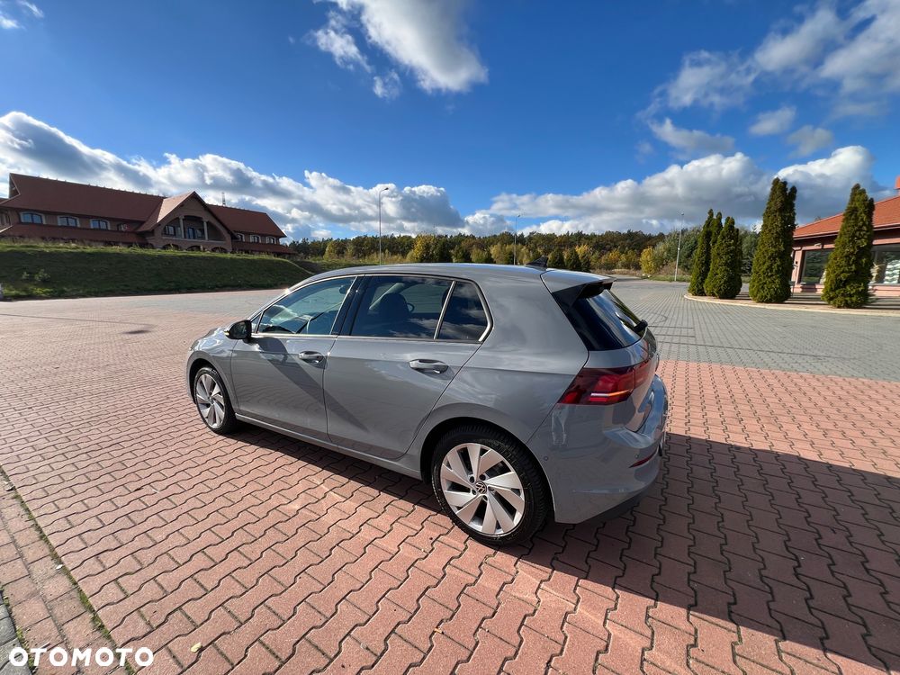 Volkswagen Golf - 21