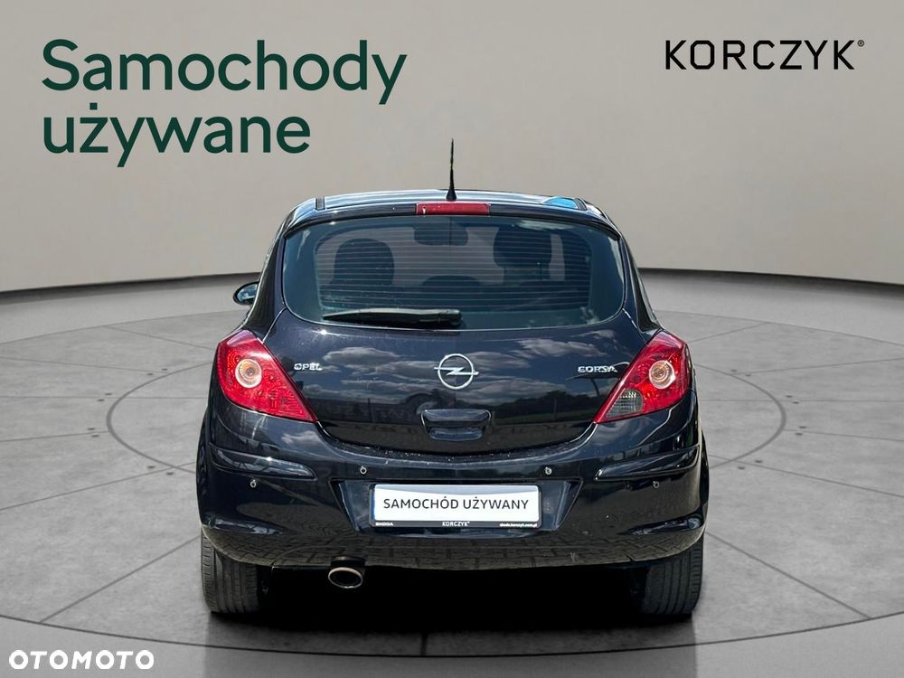 Opel Corsa 1.2 16V Cosmo - 4
