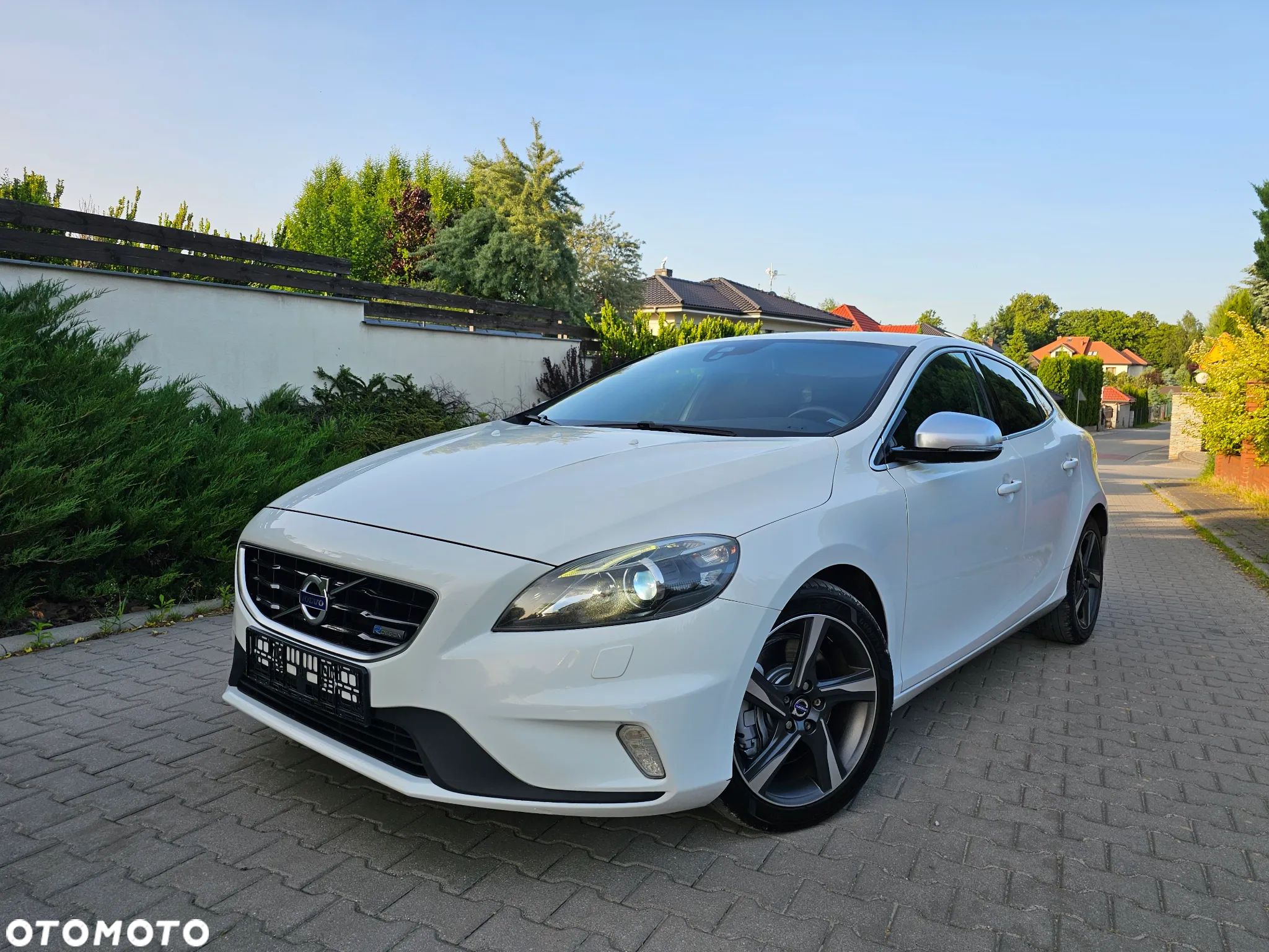 Volvo V40 D3 RDesign - 1