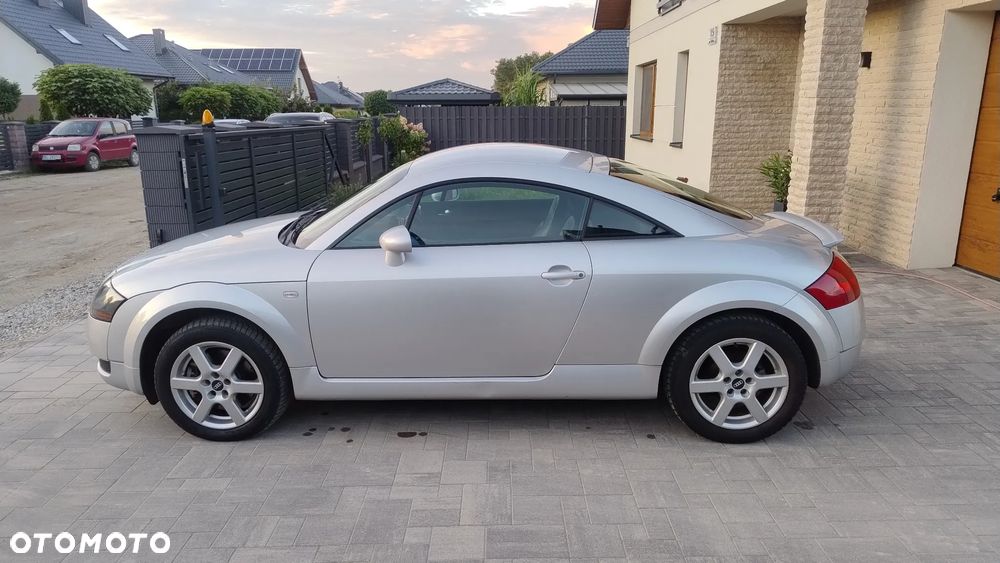 Audi TT Coupé 1.8T - 12