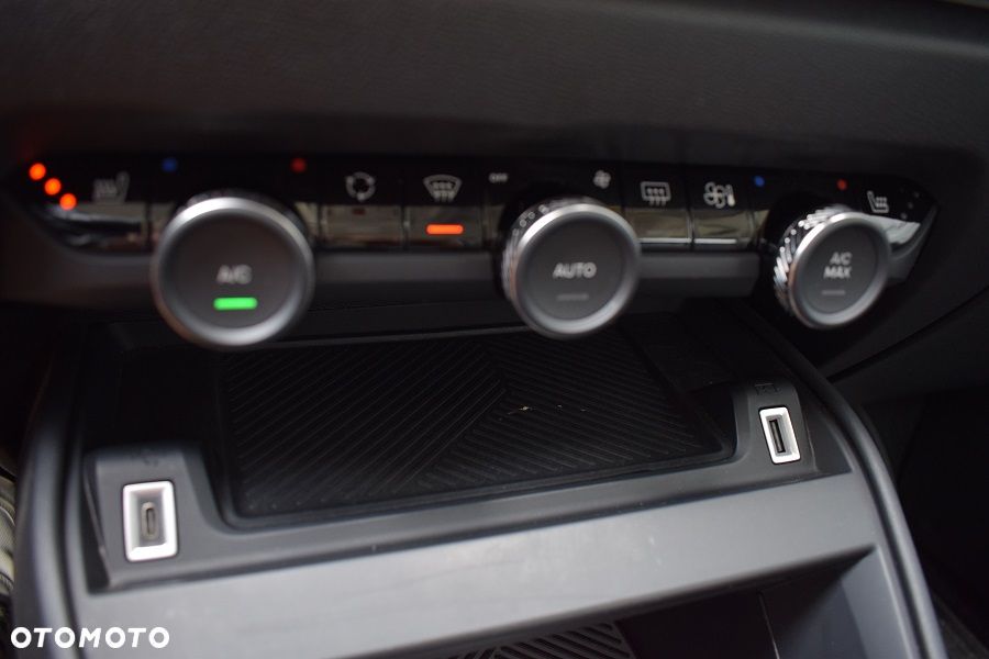 Citroën C4 EV136 50kWh Business Edition - 19