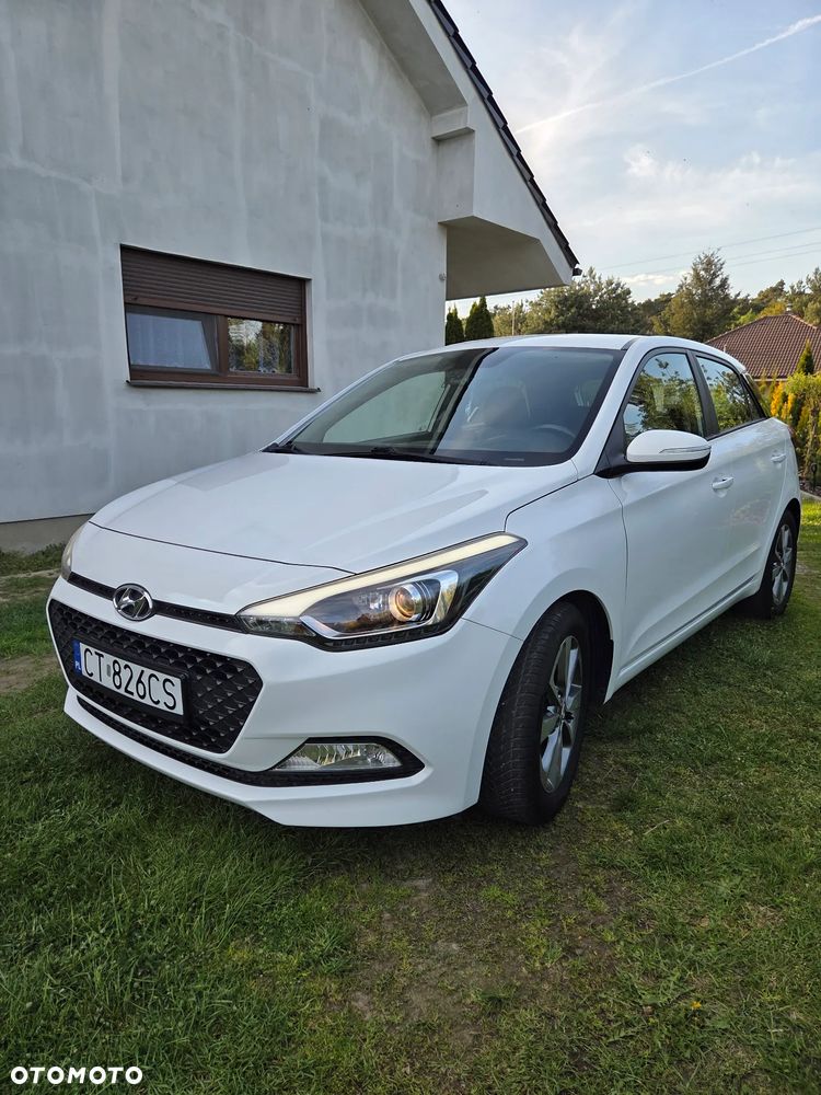 Hyundai i20 1.2 Intro Edition - 16