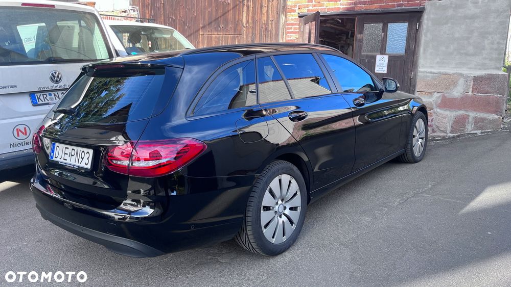 Mercedes-Benz Klasa C 220 d 9G-TRONIC - 22