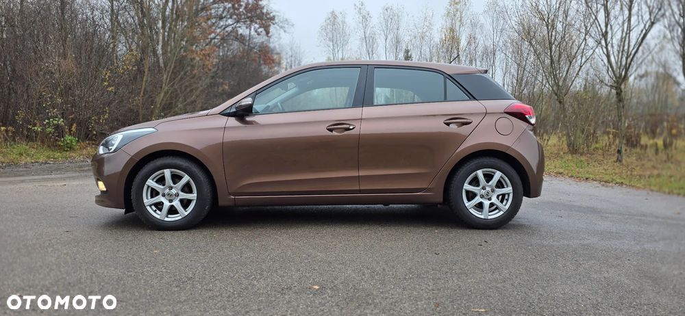 Hyundai i20 1.2 YES Silver - 13