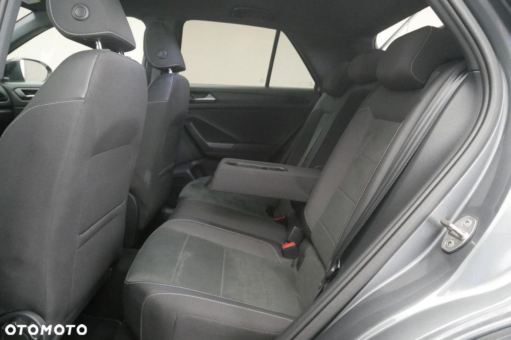 Volkswagen T-Roc - 15