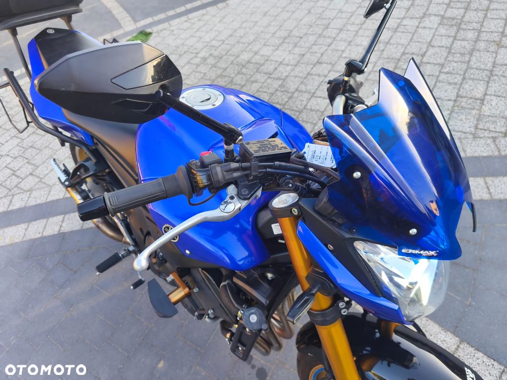 Yamaha FZ - 12
