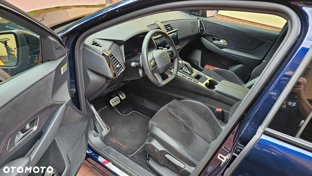 DS Automobiles DS 7 Crossback - 33