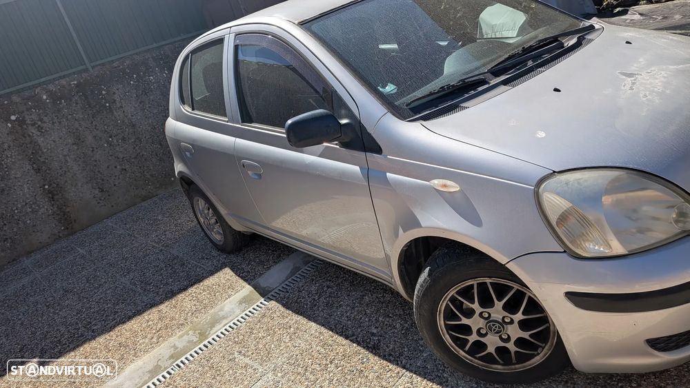 Toyota Yaris 1.0 Sol AC - 12