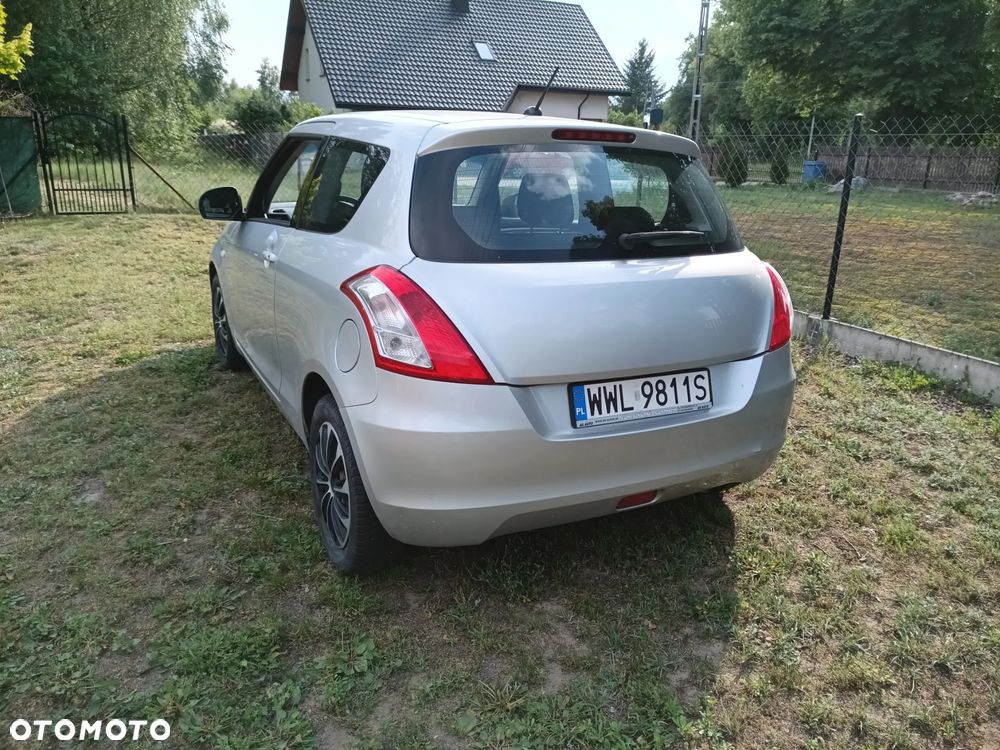 Suzuki Swift - 1