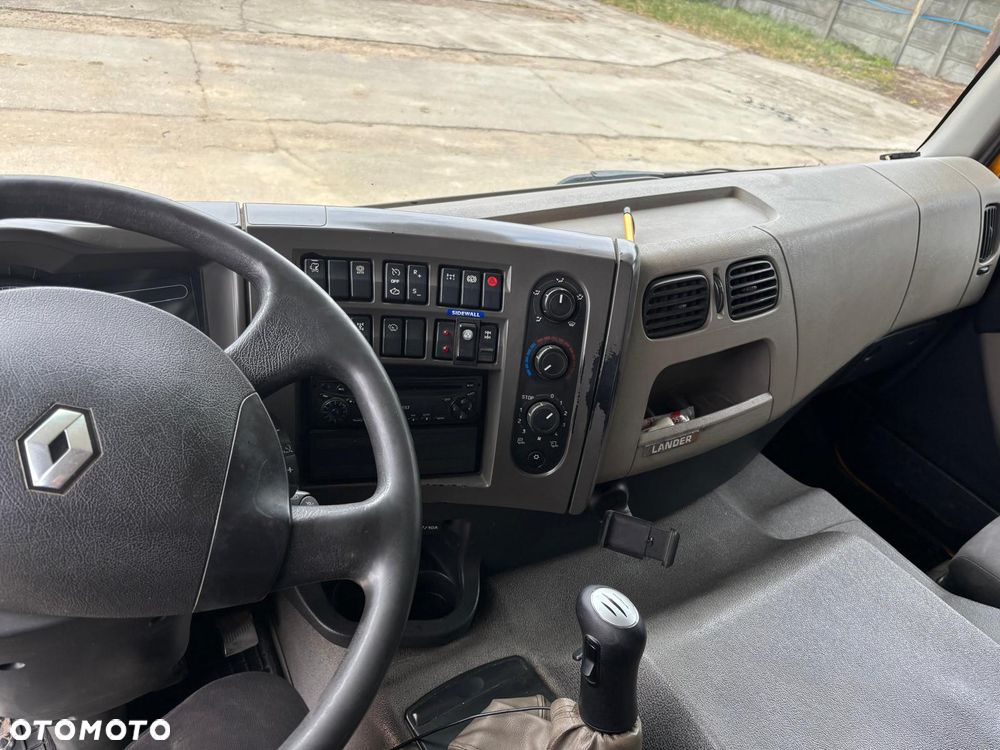 Renault Preminm - 13