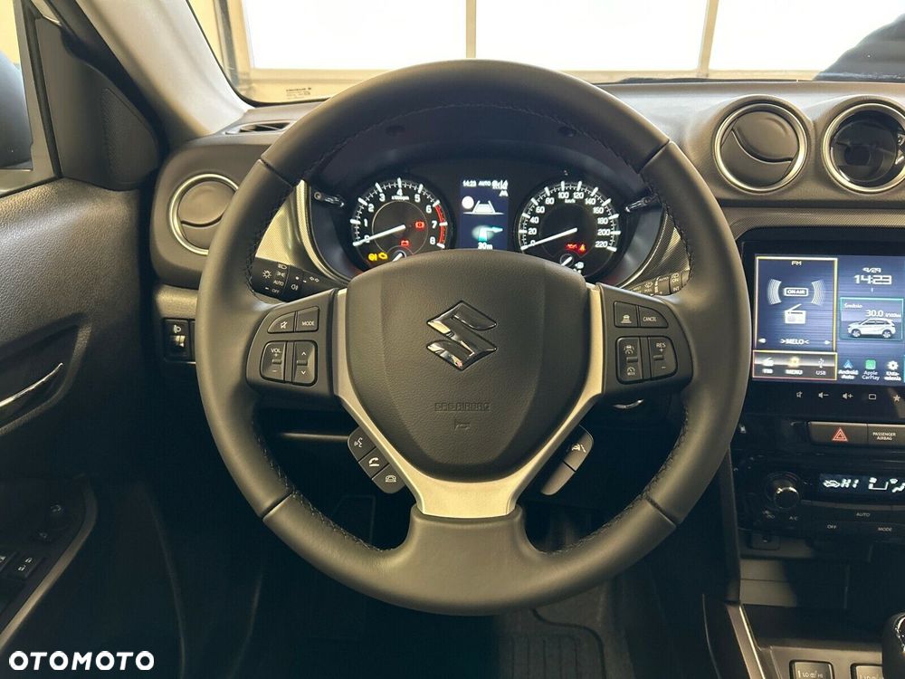 Suzuki Vitara - 11