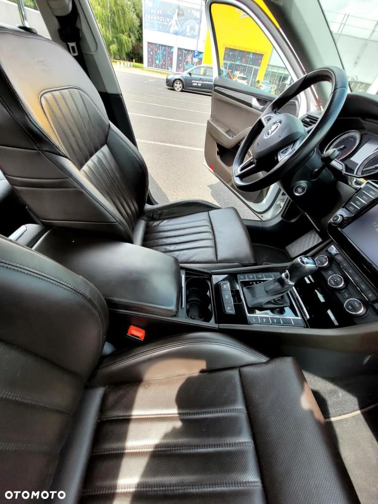 Skoda Superb 2.0 TSI 4x4 L&K DSG - 20