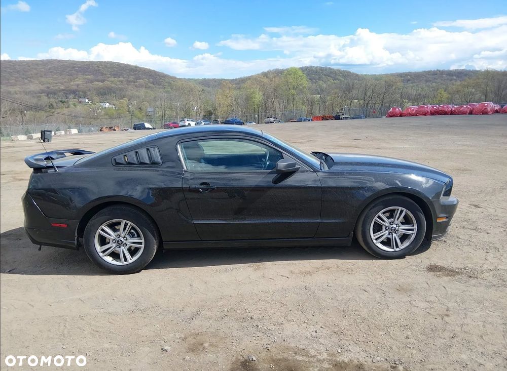 Ford Mustang 3.7 V6 Premium - 9